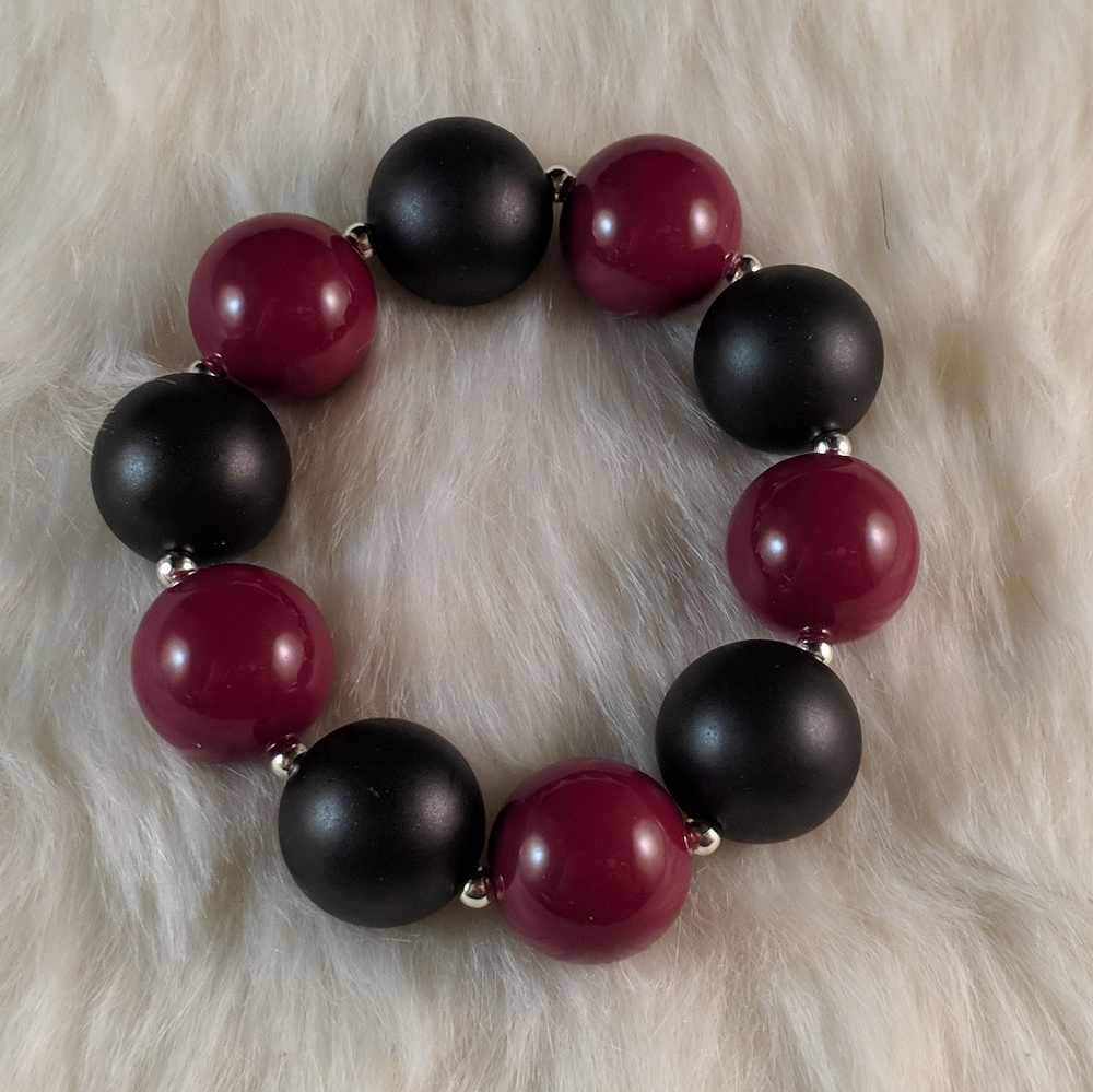 Garnet and Black, pearl bracelet
